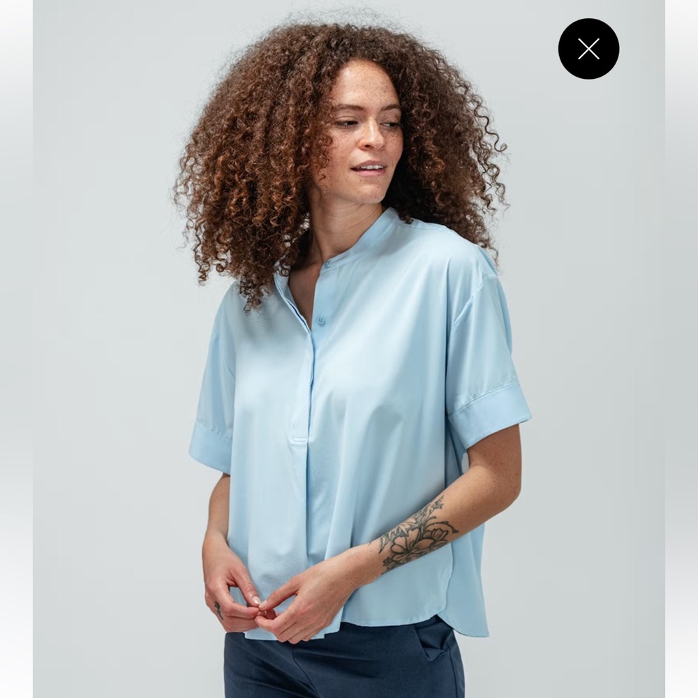 Ministry of Supply women’s Juno boxy blouse, size medium, light blue